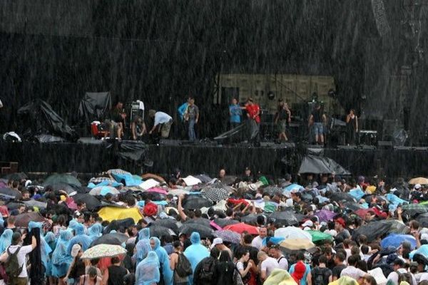 Au Main Square, sous la pluie en 2010