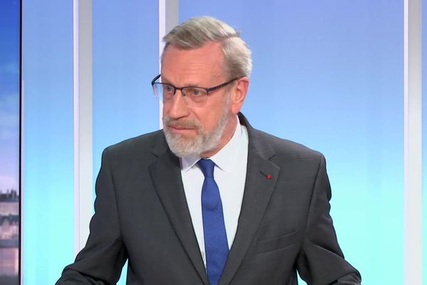 Le préfet du Centre-Val de Loire Pierre Pouëssel sur le plateau de France 3 le 22 octobre.