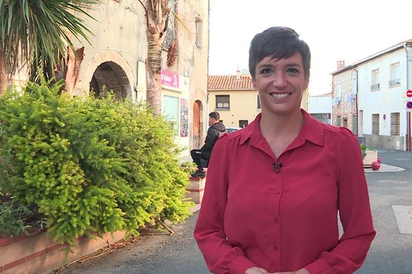 Júlia Taurinyà présente Aquí Sem depuis le village de Baho, dans le Ribéral.