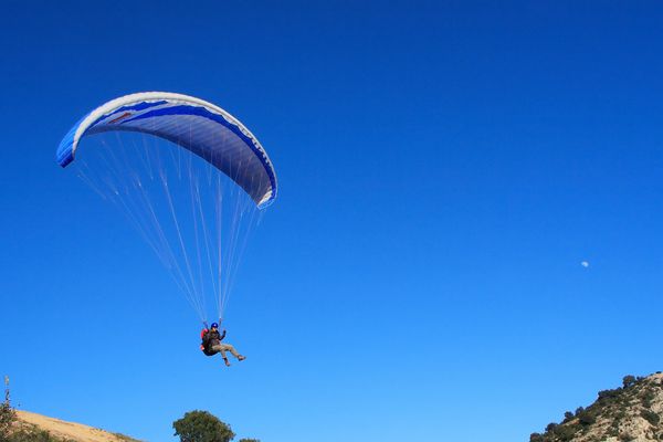 Illustration parapente.