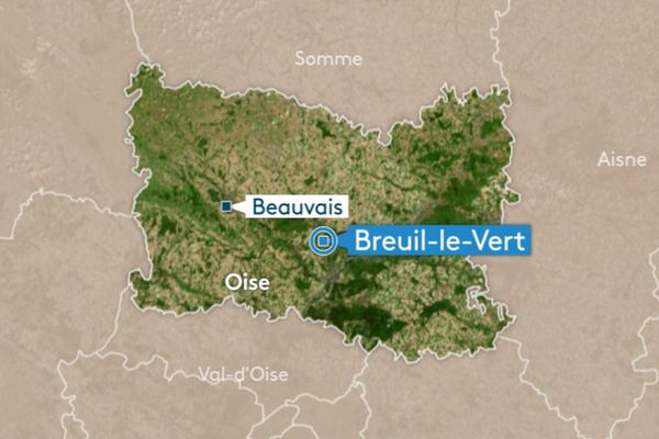 Une voiture a été percutée par un train de marchandises à Breuil-le-Vert dans l'Oise.