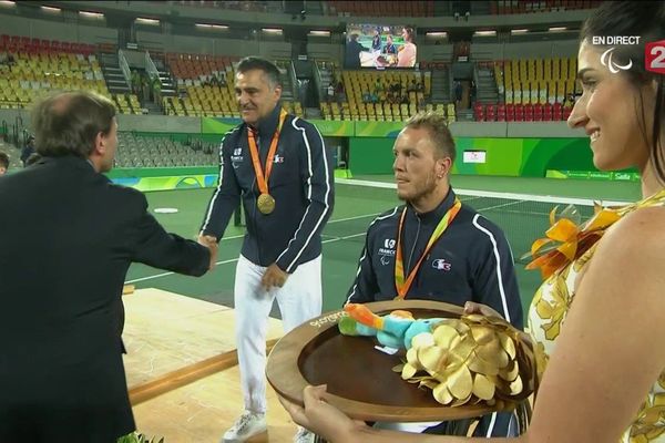 La paire Houdet Peifer sur le podium des Jeux Paralympiques de Rio