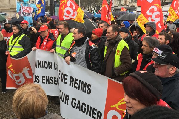 Près de 2000 manifestants ont battu le pavé à Reims.