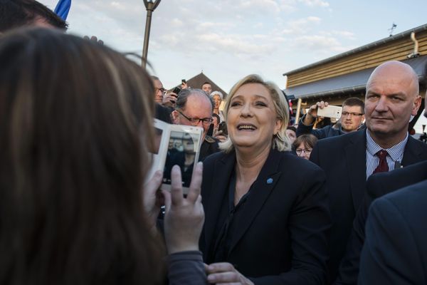 Marine Le Pen en meeting à La Bazoche-Gouet en Eure-et-Loir dans le cadre de sa campagne présidentielle. 