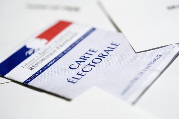 Carte électorale, un Français sur deux s'en est servi lors cette élection départementale pour dire son opposition à François Hollande selon le sondage Ipsos France Télévisions