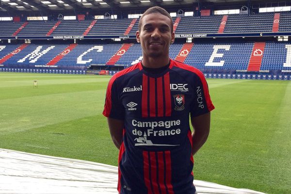 Alexander Djikou s'est engagé pour 4 saisons au Stade Malherbe de Caen