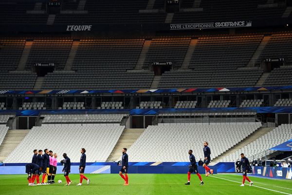 Seuls 1 000 spectateurs ont pu assister au match de l'équipe de France face au Portugal, dimanche 11 octobre, au Stade de France.