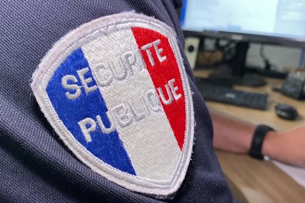 Cellule de crise au commissariat de limoges pour coordonner les services de lutte contre les violences urbaines