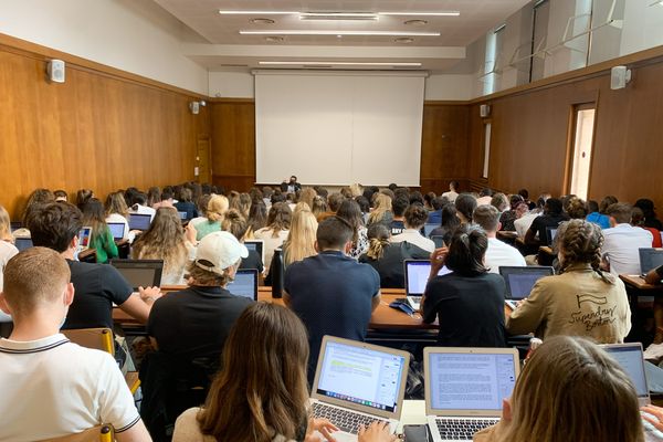 En France, 19% des étudiants sautent un repas régulièrement.