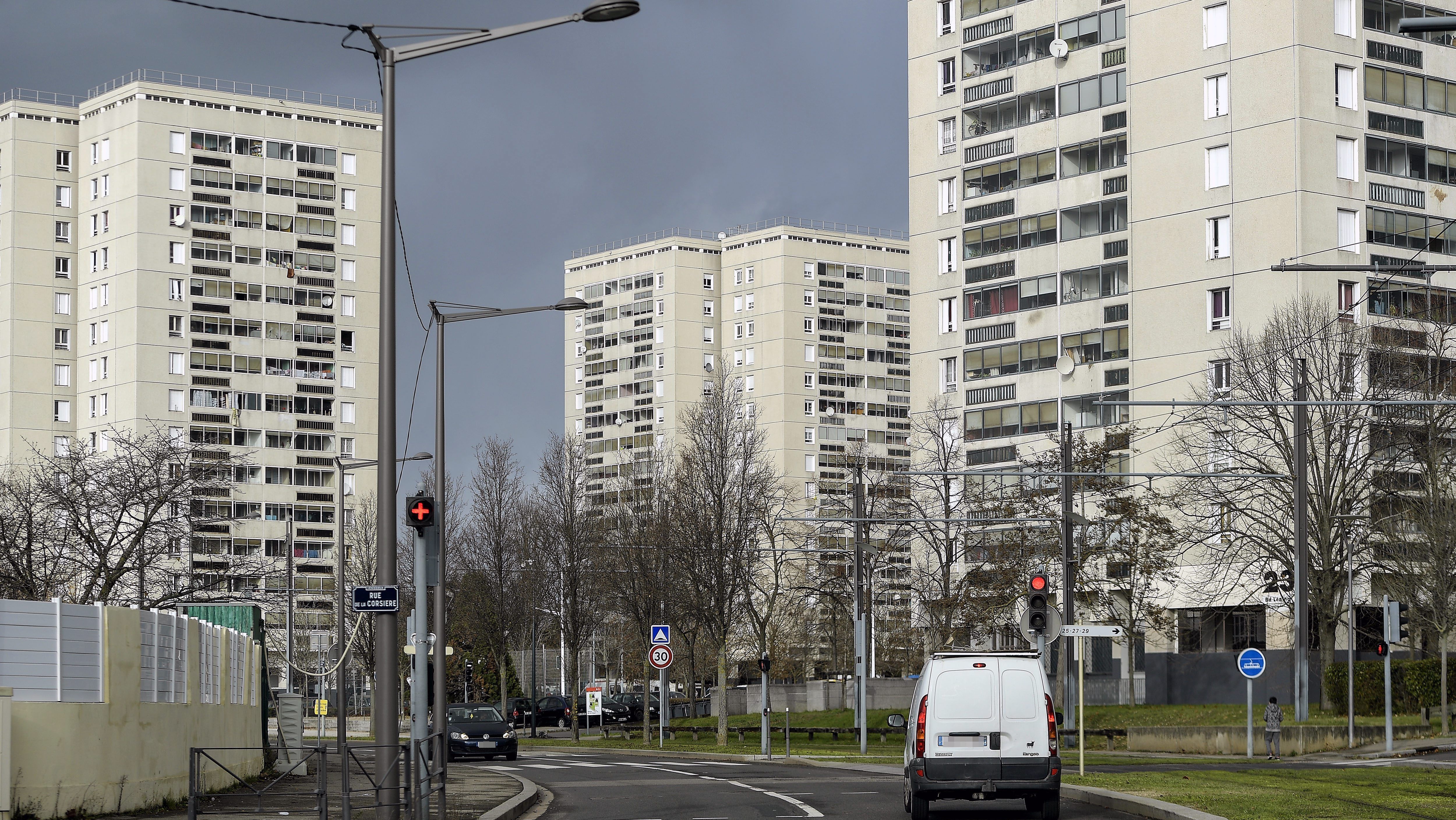 Lyon - Vénissieux: dans le quotidien des policiers aux Minguettes