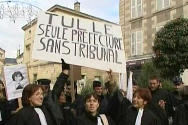 Manifestation pour la réouverture du tribunal de Tulle ( archives)