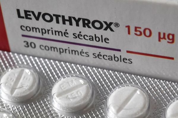 Le Levothyrox ancienne formule doit revenir dans les pharmacies après que certains patients aient constaté des effets indésirables avec la nouvelle formule.