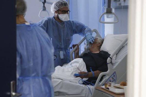 Augmentation du nombre d'hospitalisations liées au Covid