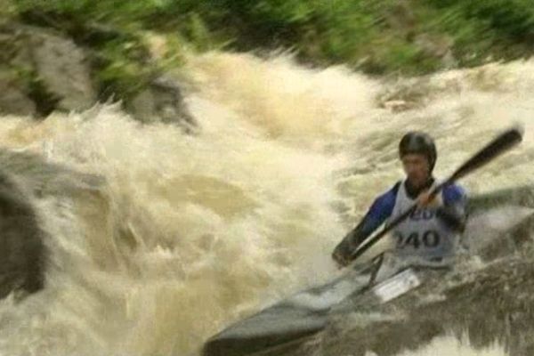 La Corrèze est réputée pour ses cours d'eau, comme ici la Vézère en mai 2012