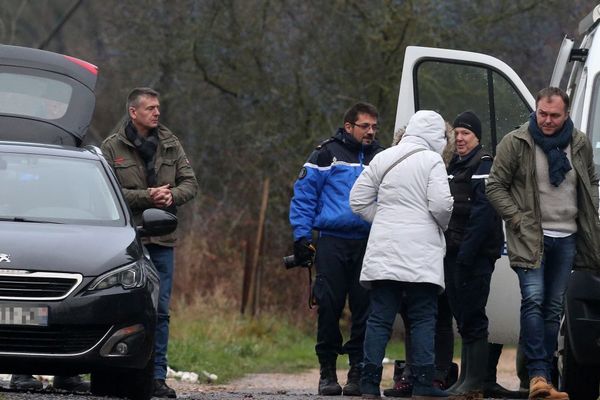 Des fouilles sont en cours dans une ancienne propriété de Michel Fourniret à Floing, près de Sedan.