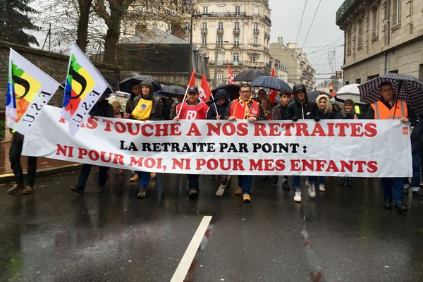 ARCHIVES. Manifestation contre la réforme des retraites à Limoges le 7 décembre 2019. 