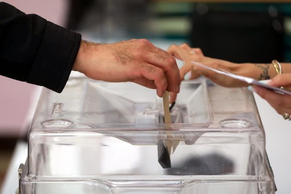 Les bureaux de vote vont ouvrir dans les neuf circonscriptions des Alpes-Maritimes ce dimanche 30 juin 2024.