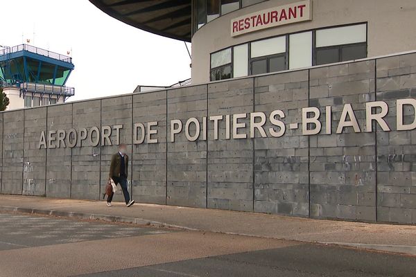 Aéroport de Poitiers-Biard