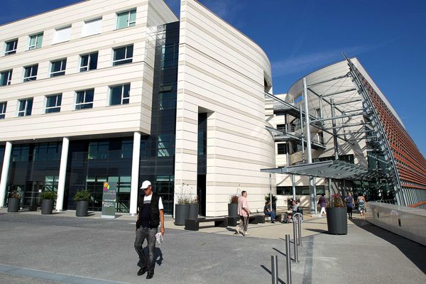 Le centre hospitalier de Calais.