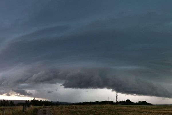 Une "mini-tornade" dans l'Yonne, le 21 juin 2023.