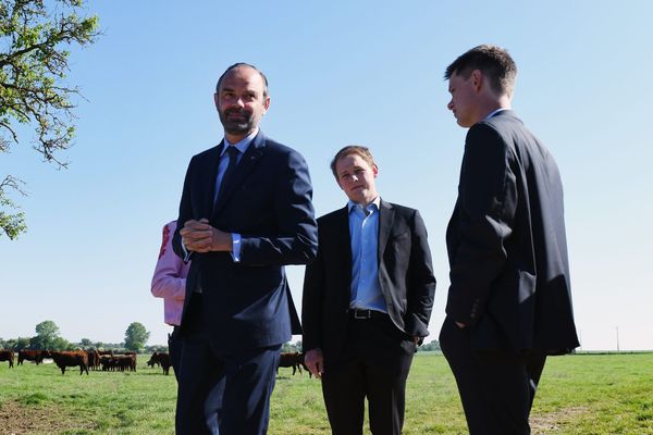 2 mai 2018. Edouard Philippe, le Premier ministre a visité l'exploitation de Berry Graine à Nérondes dans le Cher. 