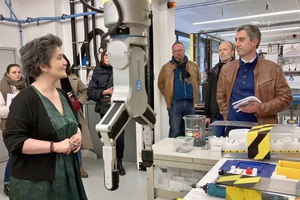 François Ruffin, député de la Somme, en visite à l’Institut national de recherche et de sécurité de Vandœuvre-lès-Nancy.