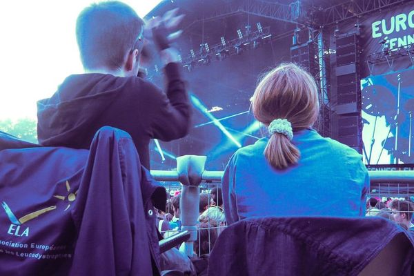 Samuel et Cécile pendant le concert de Skip The Use aux Eurockéennes