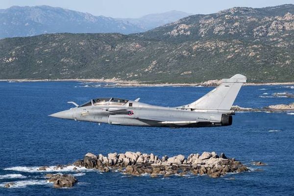 Dimanche 15 décembre, l'armée de l'air et de l'espace va déployer un dispositif particulier de sûreté aérienne pour la visite du pape en Corse.