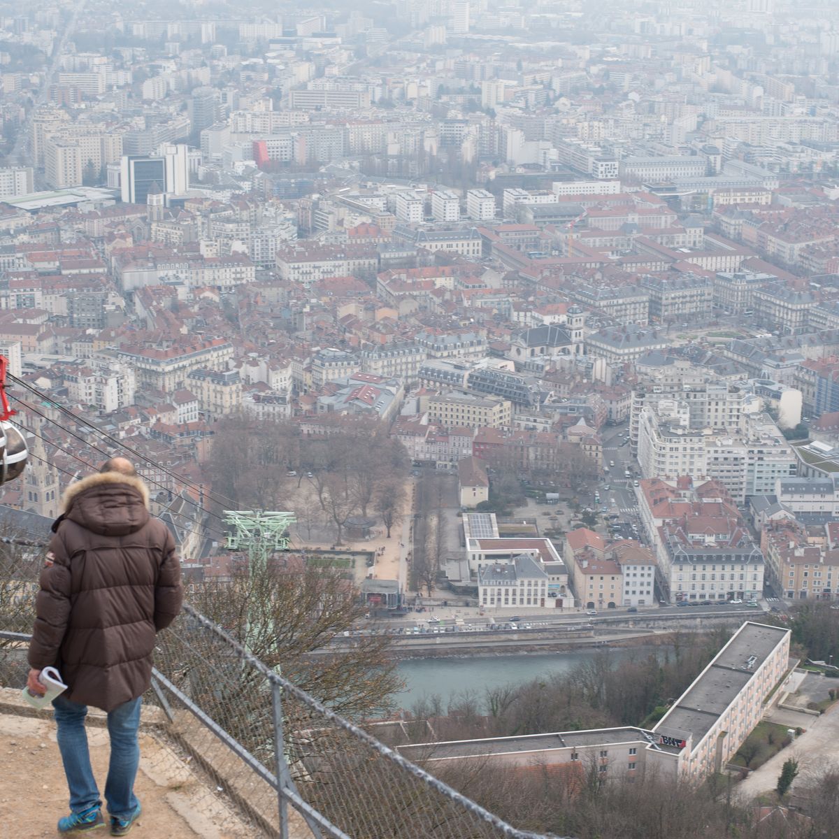 Pourquoi la qualité de l'air s'est dégradée ces derniers jours en Isère et  dans la région