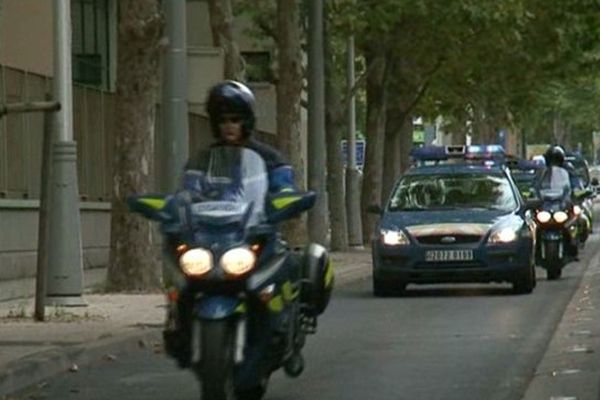 Arrivée du convoi des jihadistes présumés à l'hôtel de police de Montpellier