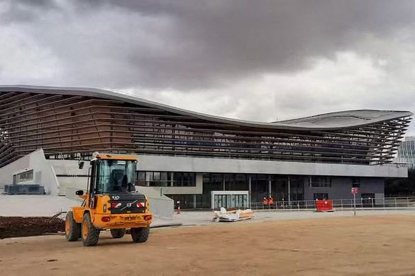 Le nouveau centre aquatique olympique à Saint-Denis photographié le 12 mars 2024.