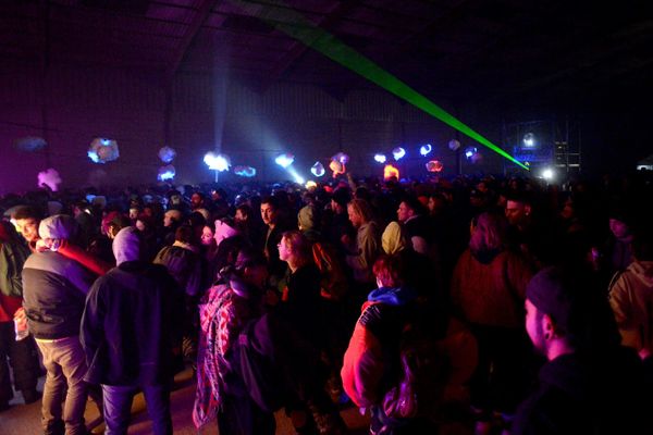 Une rave party à Lieuron en Ille-et-Vilaine a rassemblé 2500 personnes début janvier 2021