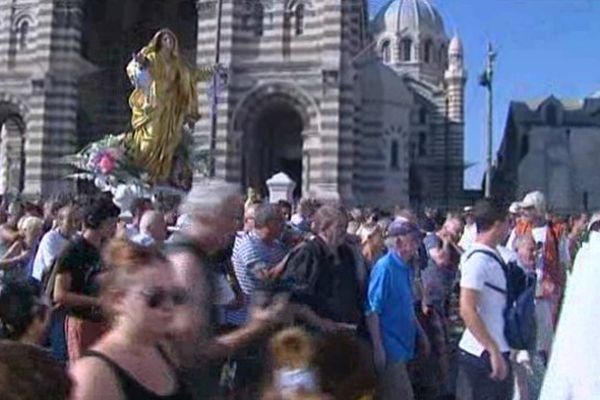 La procession devant la Major