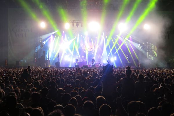 Plus de 20000 personnes présentes pour le concert de The Offspring lors de cette deuxième journée du Cabaret Vert, 9ème édition.