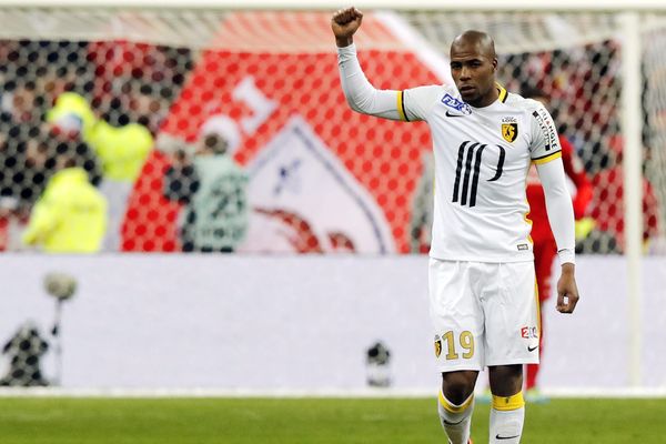 Djibril Sidibé (LOSC), le 23 avril 2016.