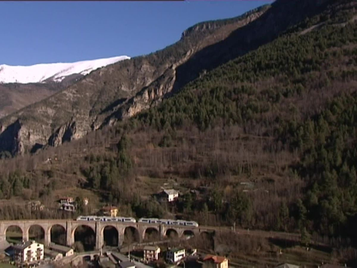 Plus d un an apr s la temp te Alex le train relie nouveau Breil