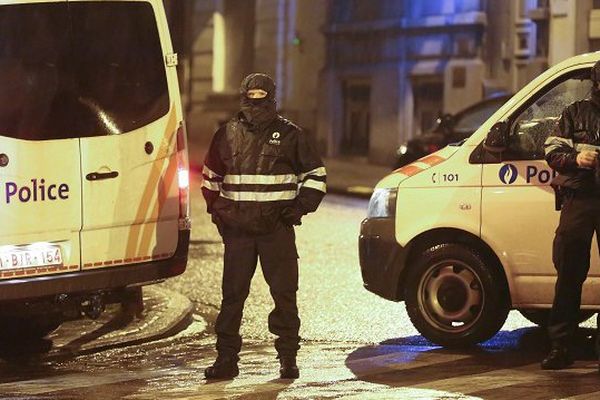 L'imam dispose à présent de 30 jours pour quitter le territoire belge, où il ne pourra pas remettre les pieds pendant 10 ans. 