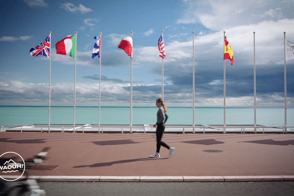 Sur la Promenade des Anglais ou en pleine forêt, la championne Morgane Ausselo s'entraîne quotidiennement.