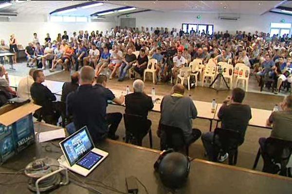 Réunion publique entre les supporters du SC Bastia et les dirigeants du club, le 21 juillet à Biguglia