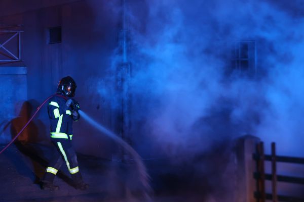 Le feu serait parti des cuisines du restaurant "Le monde des grillades" sur le port du Cap d'Agde. Les riverains de l'immeuble ont été évacués. ( Photo d'illustration)