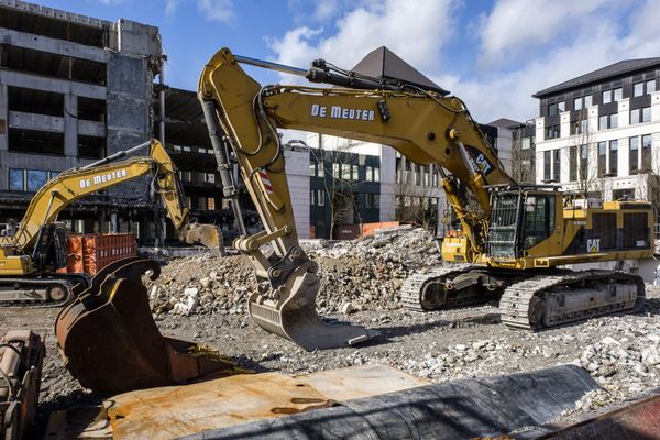 Un coup de pelleteuse sur un chantier de démolition serait à l'origine de l'effondrement d'un mur et de la mort d'un ouvrier. Photo d'illustration.