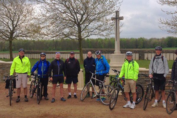 Excursion à vélo au cimetière de Bootham, Heninel - printemps 2015