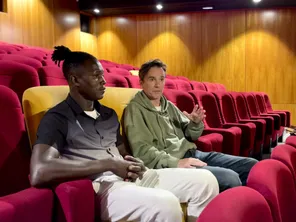 L'acteur Abou Sangare et le réalisateur Boris Lojkine lors de la présentation en avant-première du film L'histoire de Souleymane au ciné St-Leu, à Amiens, le mardi 17 septembre 2024.