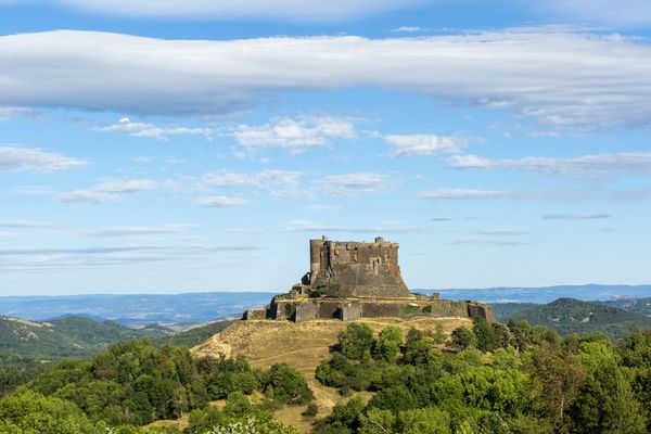 Le château de Murol dans le Puy-de-Dôme.