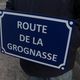 À la suite de la décision de la mairie de Bourcefranc-le-Chapus de ne pas remplacer le panneau "route de La Grognasse", c'est le comité des fête qui a décidé de fabriquer le sien. Mais il n'est pas affiché.