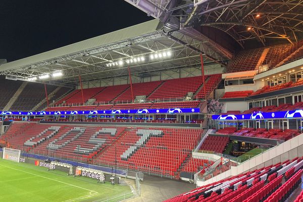 Le Philips Stadion à Eindhoven. La tribune est.