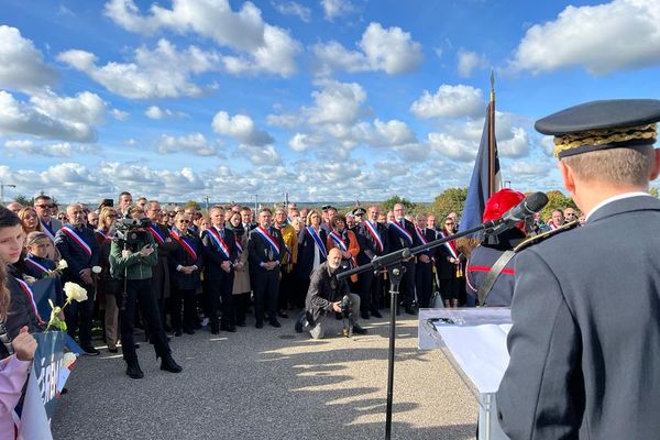 Plusieurs élus étaient présents lors de cet hommage