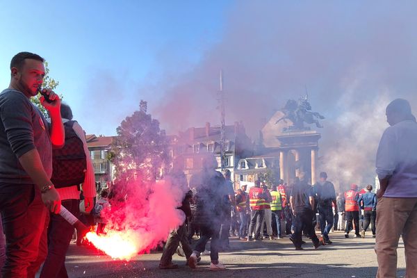 La manifestation a rassemblé 3.000 personnes selon les manifestants, 2.100 selon la Préfecture