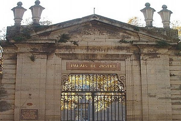 Béziers (Hérault) - palais de justice - archives