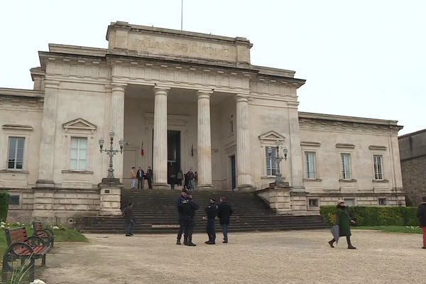 Palais de justice de Saintes, en mars 2021.